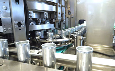 國產(chǎn)智能易拉罐灌裝機震撼發(fā)布